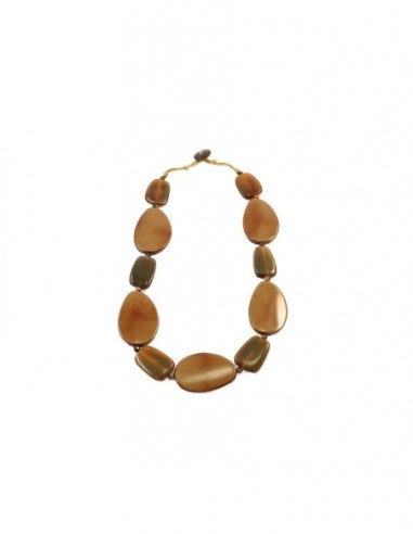 COLLAR CUENTA RECTANG PLUMASPLATEADO
