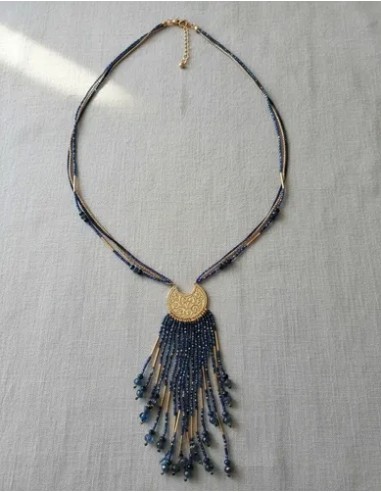Collar Largo De Mostacillas Con Metal...