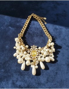 Collar Perlas Con Dije Oval...