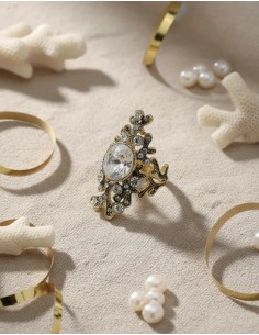 Anillo Dorado Con Piedras...