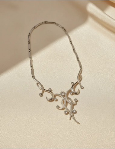 Collar Corto Metal V Con Strass...