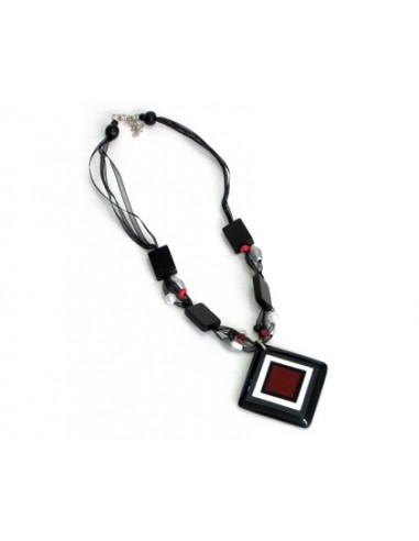 COLLAR PENDIENTE NEGRO BLANCO