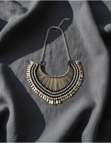 Collar Pétalos Dorados Dorado