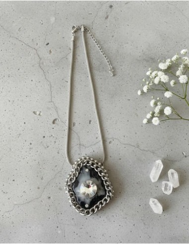 Collar Corto Con Dije Metal Simil...