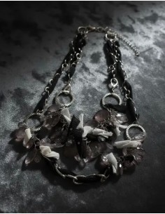 Collar Corto Con Cristales... 2