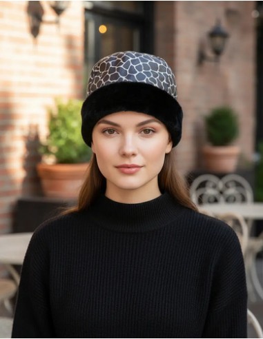 Gorro Atigrado Borde Simil Piel...