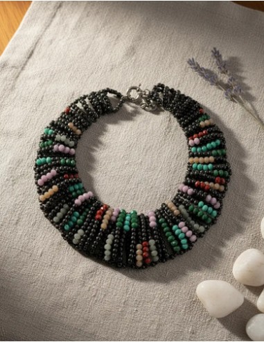 Collar Corto Cuentas Negras Y...