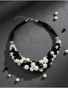 Collar Corto Cordon Negro...